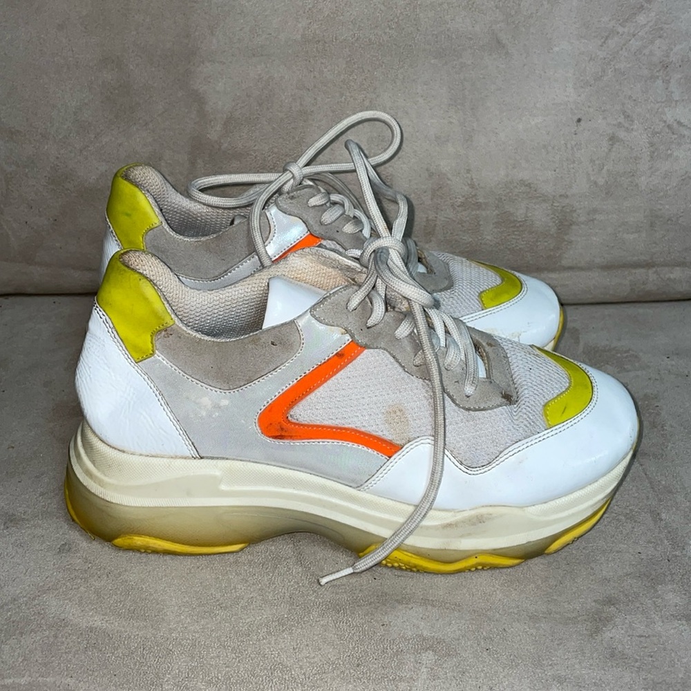 Women’s Derimod sneakers size 6.5